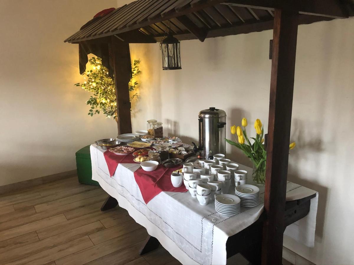 Bed and Breakfast Stajnia Pod Debem Starachowice Exterior foto