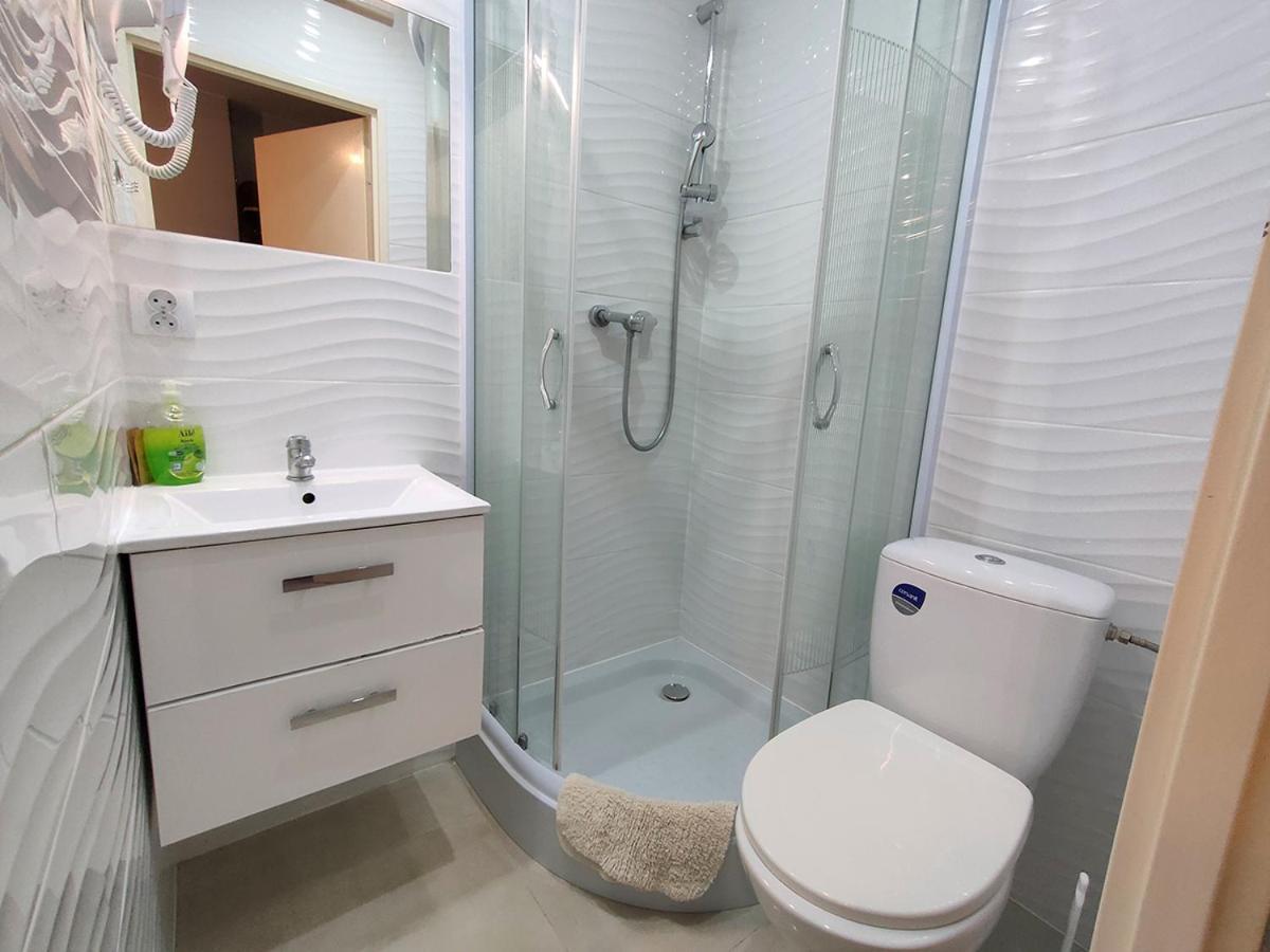 Bed and Breakfast Stajnia Pod Debem Starachowice Exterior foto